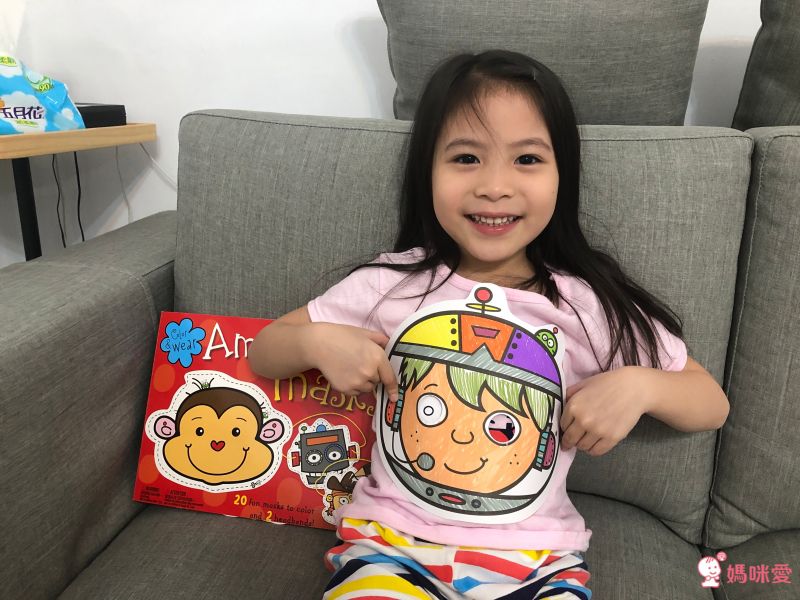 【超級英雄/蜘蛛人 貼紙書】熱愛英雄的男孩不能錯過☞大量貼紙與趣味題型 盡情當個小小英雄