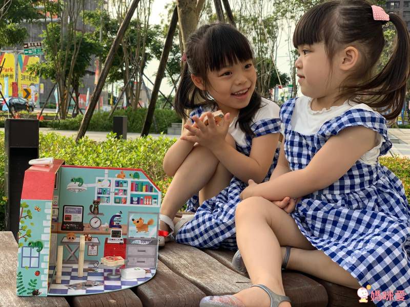 法國 Vilac 超質感玩具系列♔ 手提攜帶家家酒～帶出門詢問度超高★觸覺啟發桌遊～啟發幼兒大腦！