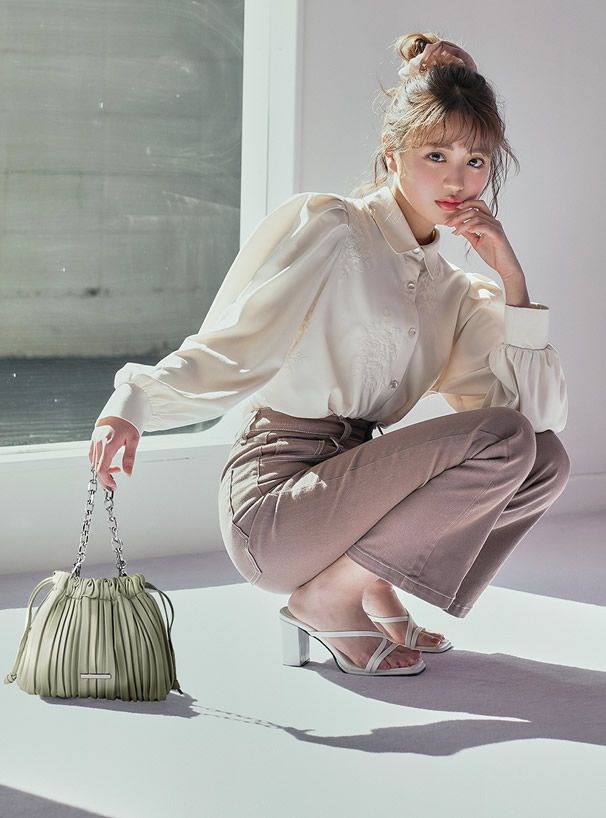 日本 GRL - 2way 百褶束口金屬鏈側背包-白 (17x22x5.5cm)