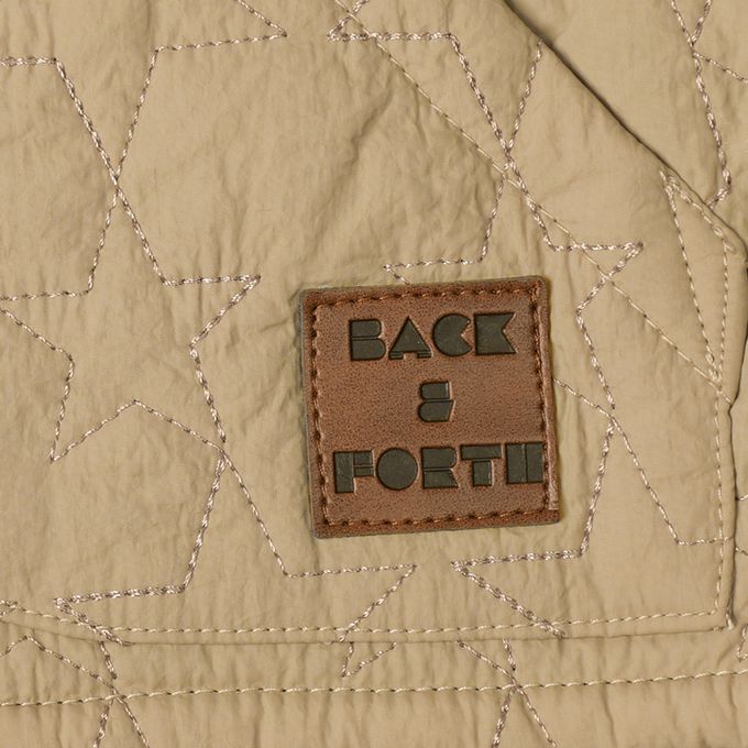 akachan honpo - 鋪棉背心.-淺卡其色