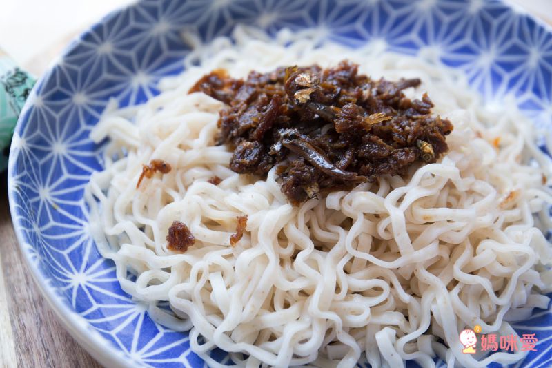 漁品軒 - 海鮮米粉x3包(土魠、鎖管、旗魚各1包，共3包)+醬拌麵x2袋(海鮮＋小卷）