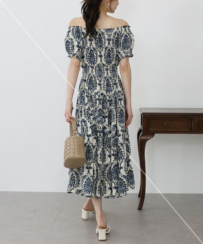 日本 BLUE EAST - 一字領2way露肩迷人短袖洋裝-素面-黑