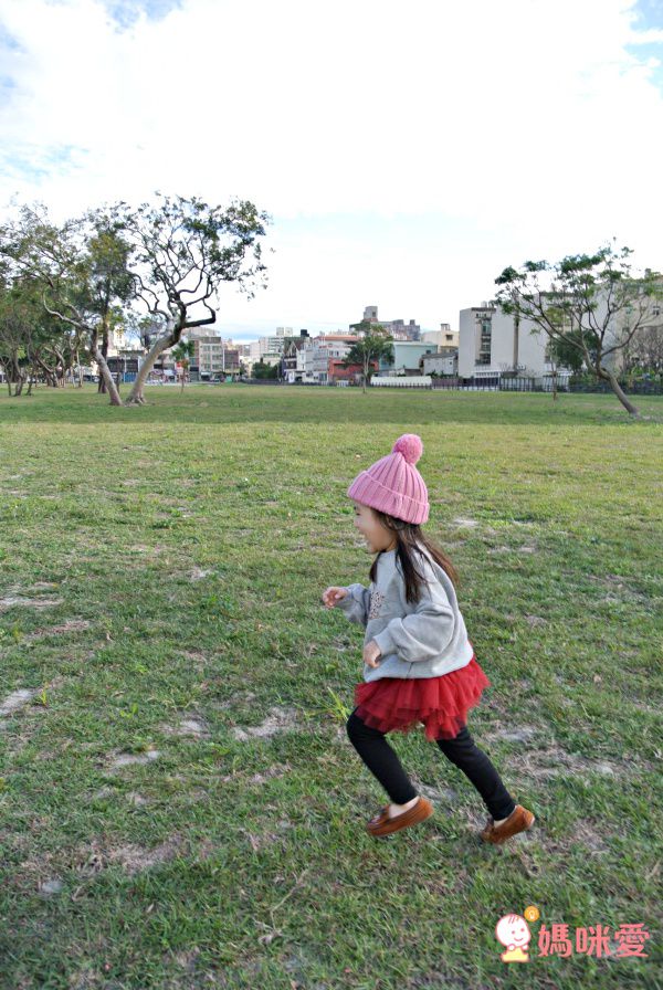 女寶最愛穿著第一名！Little moni 甜美紗裙、內搭褲