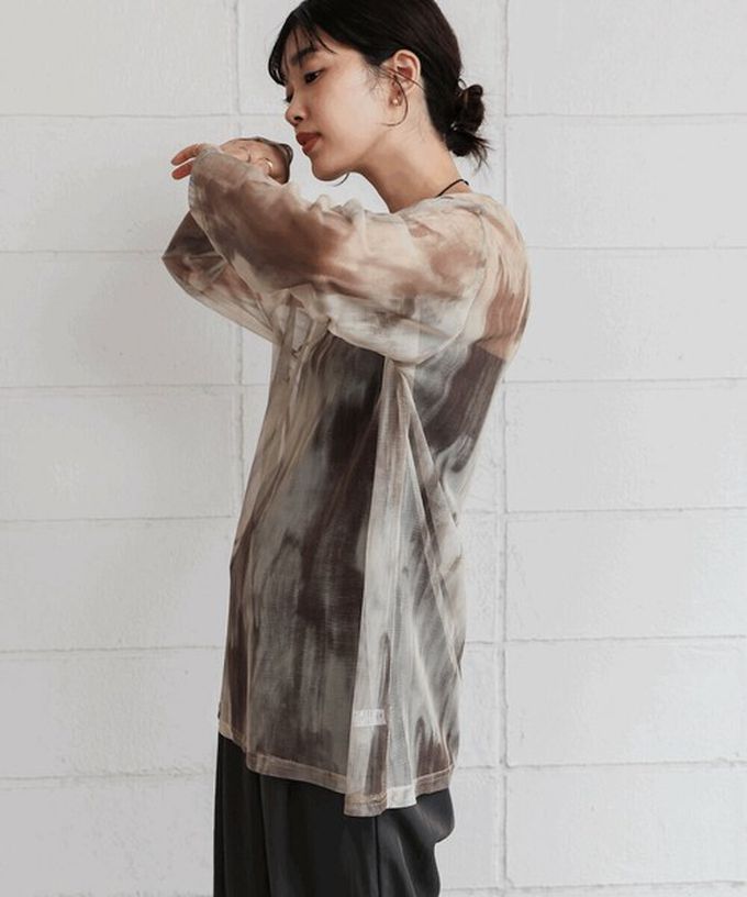 日本 Bab - 雲彩風格透膚美型長袖上衣-藍系