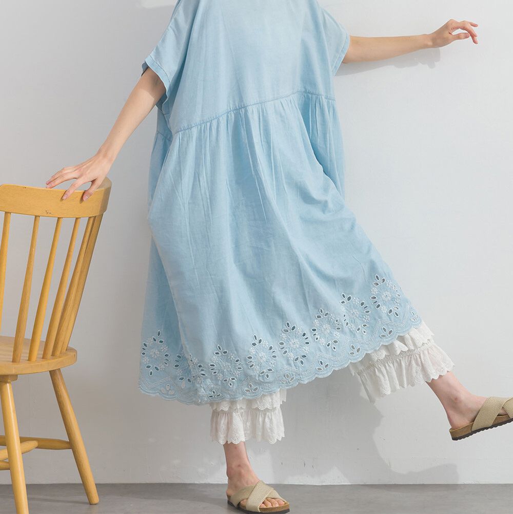 輕盈丹寧下擺鏤空刺繡短袖洋裝-淺藍