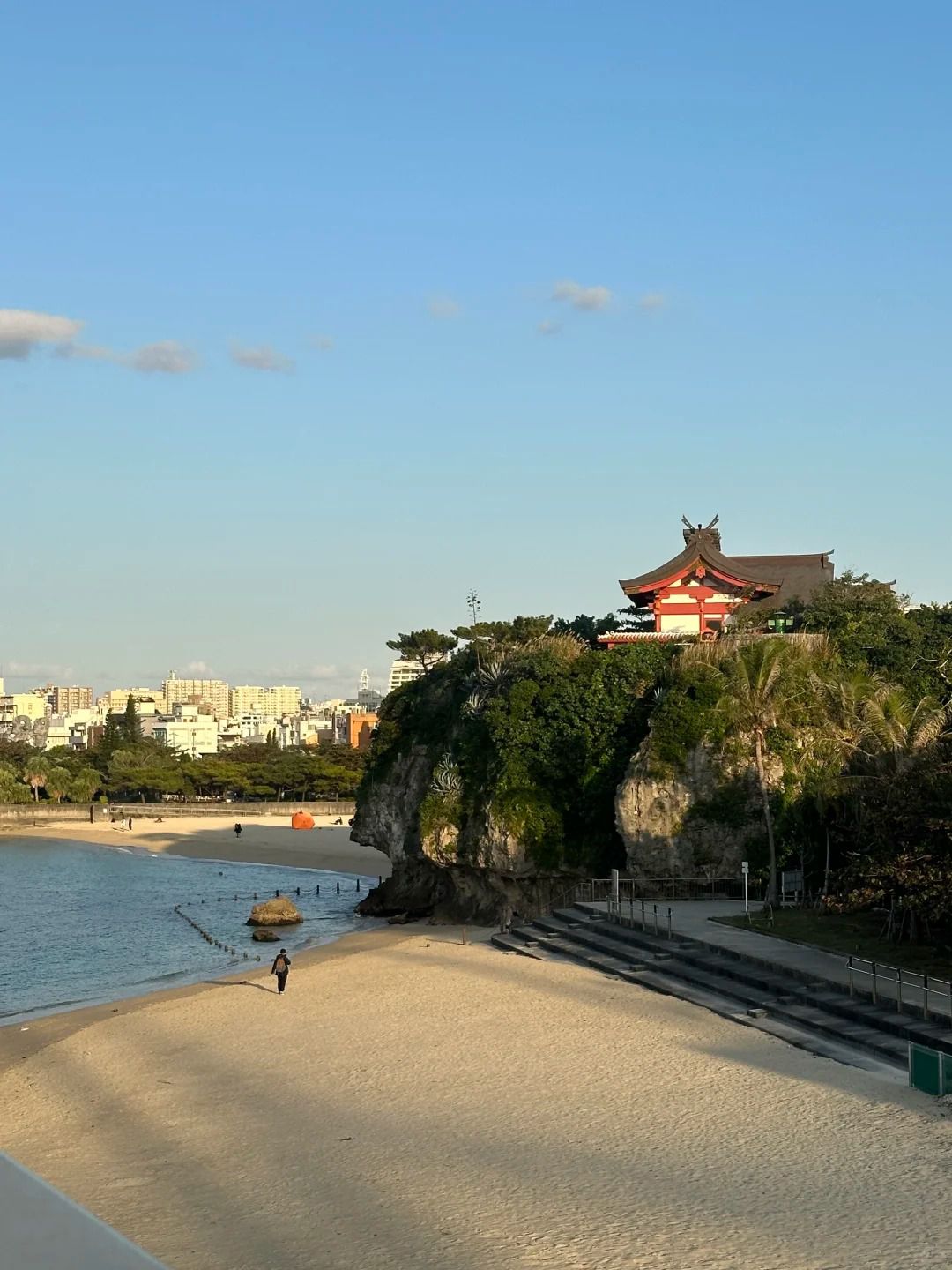 🇯🇵來沖繩，不要錯過這座懸崖神社 ⛩️