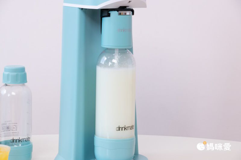 美國 Drinkmate 萬用氣泡水機 獨家專利授權，業界最大容量！