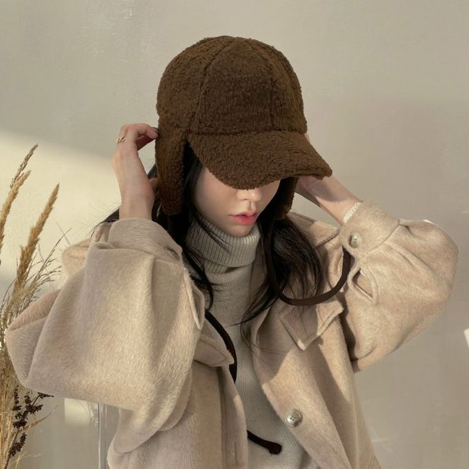 韓國 MAY - 羊羔絨毛護耳綁帶鴨舌帽-咖啡