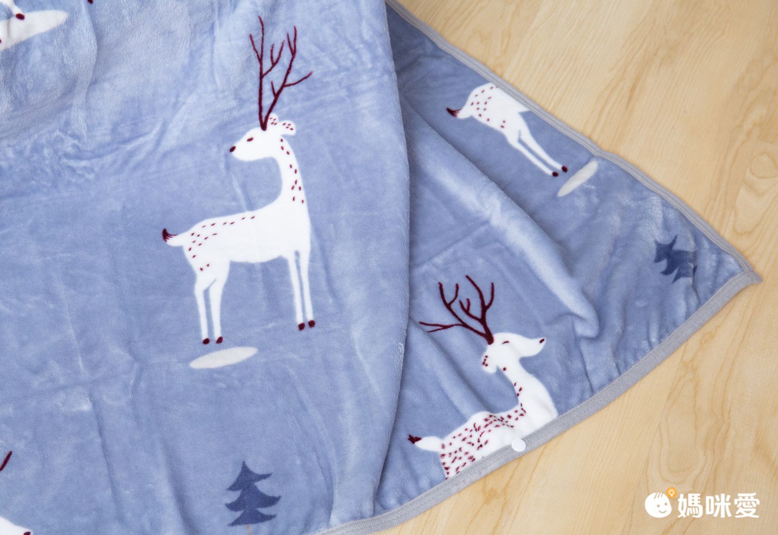 保暖珊瑚絨披肩懶人毯-一般款-林深時見鹿 (1.5mx1.3m（帽子可拆）)