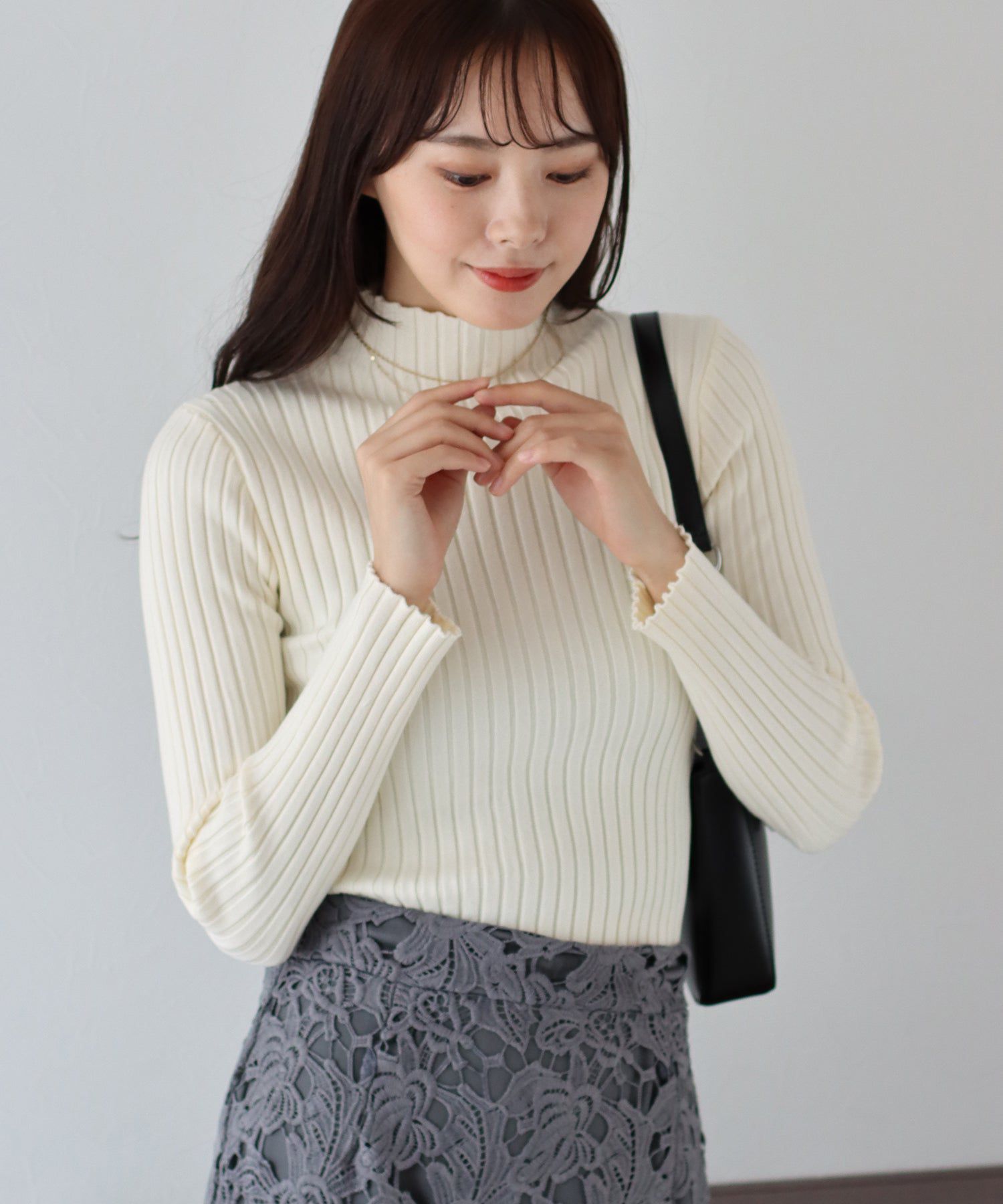 日本 BLUE EAST - 彈性百搭羅紋長袖上衣-黑