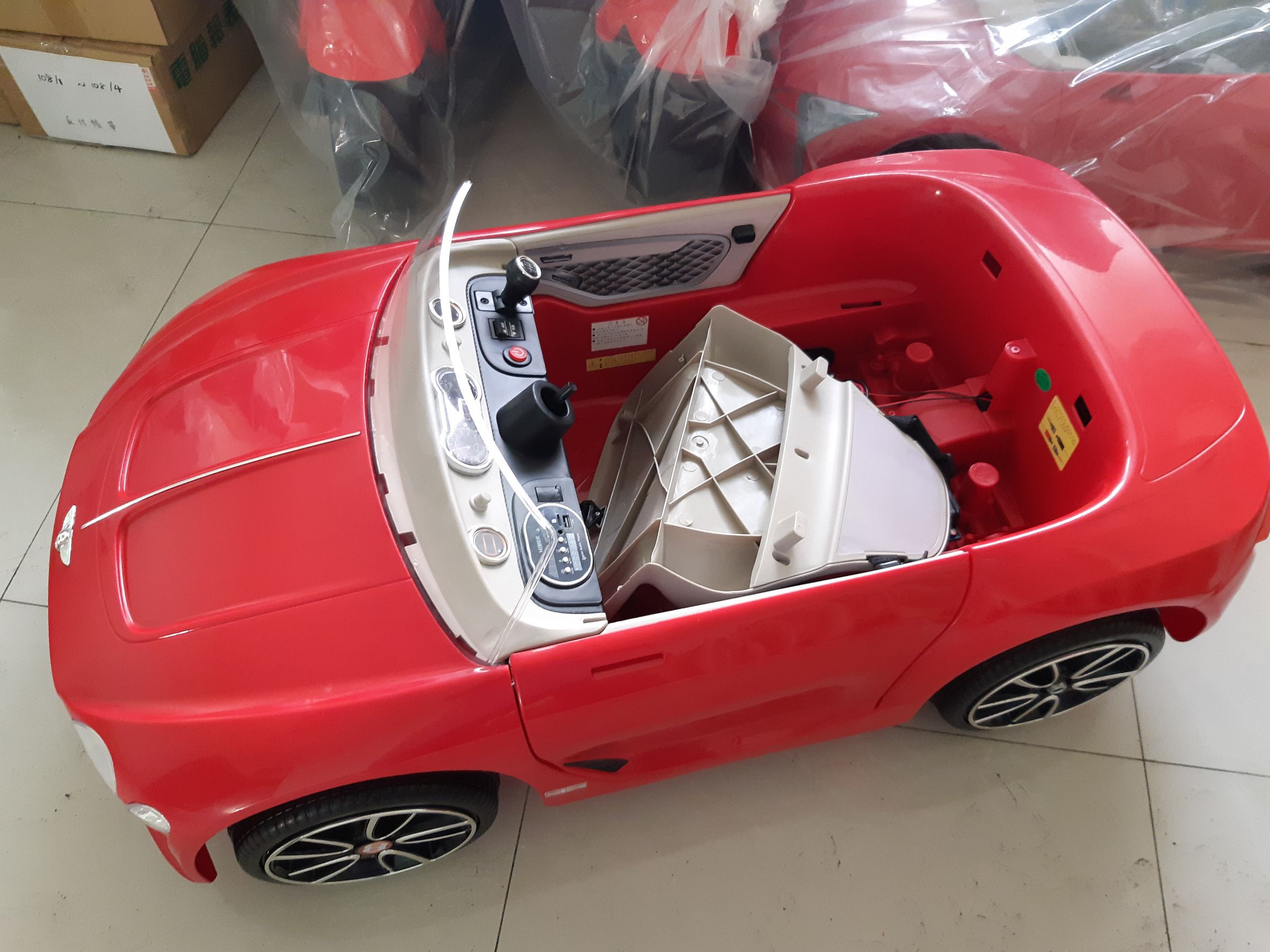 親親 Ching Ching - 福利品-賓利 兒童電動車(原廠授權) RT-1166-紅色