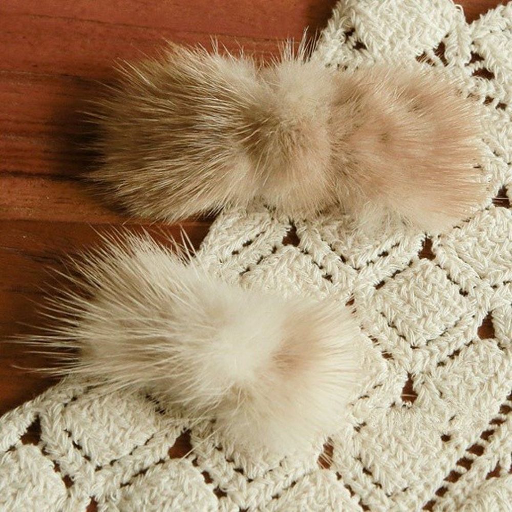 韓國 Puellaflo - 毛毛蝴蝶結髮夾/髮飾 S(7cm)
