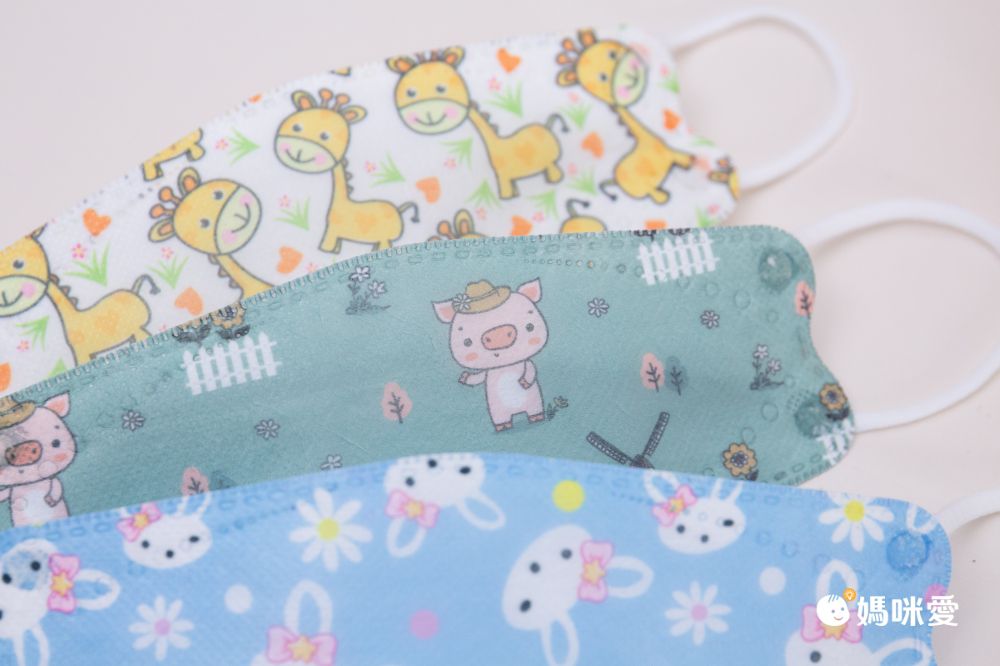 令和 Linghe - 兒童醫療級韓式KF94立體口罩/雙鋼印/台灣製-4D魚形/3D韓版-田園小豬 (17x7±0.5cm)-10入/盒(未滅菌)