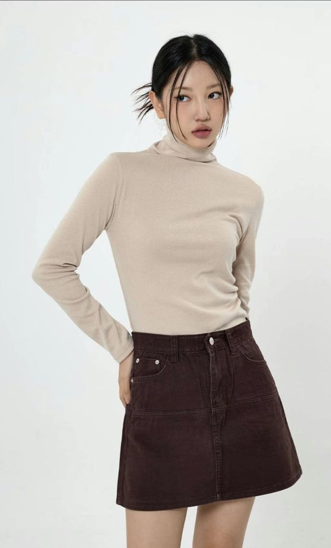 韓國 LANDING - 韓國製彈性高領長袖上衣-橄欖綠 (FREE)