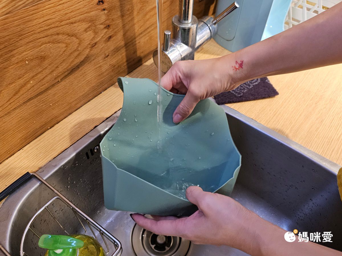 自由組裝好攜帶！台灣製【2angels】矽膠拼圖隨行餐盤