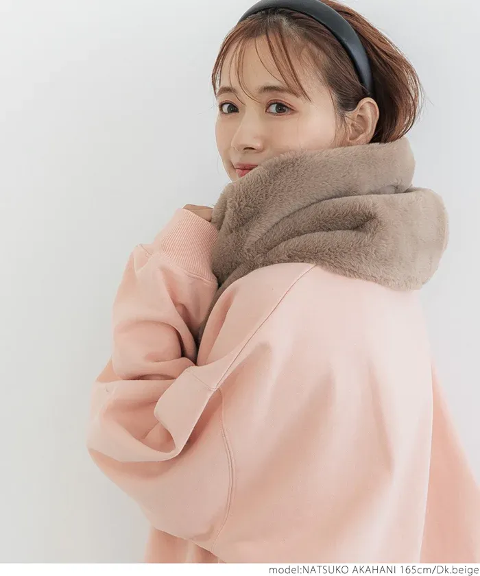 日本 COCA - 定番百搭色毛絨圍脖-淺卡其