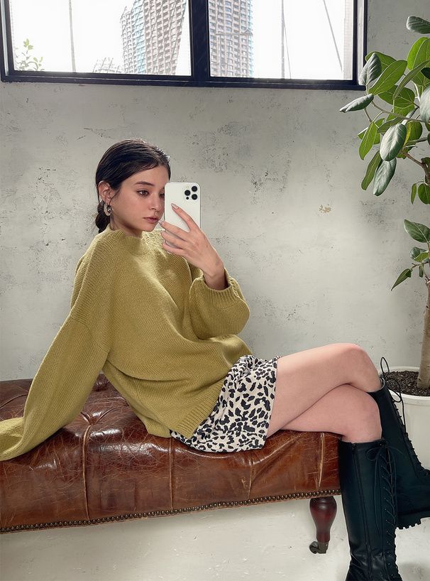 日本 GRL - 微立領顯瘦落肩針織毛衣-象牙杏 (F)