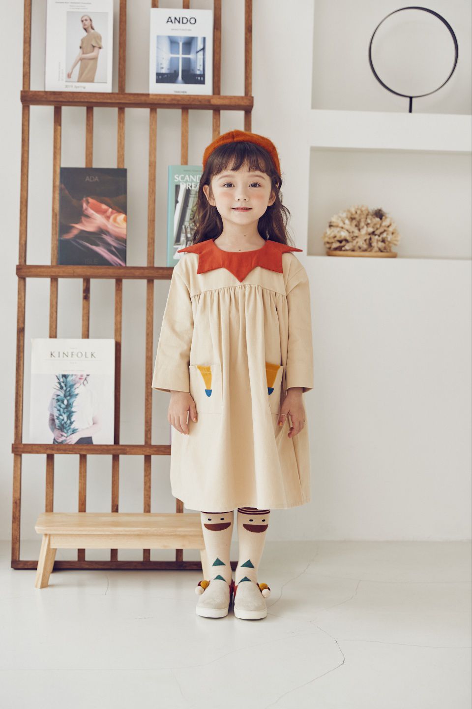 韓國 Mimico - 星星翻領口袋連身洋裝-淺卡其