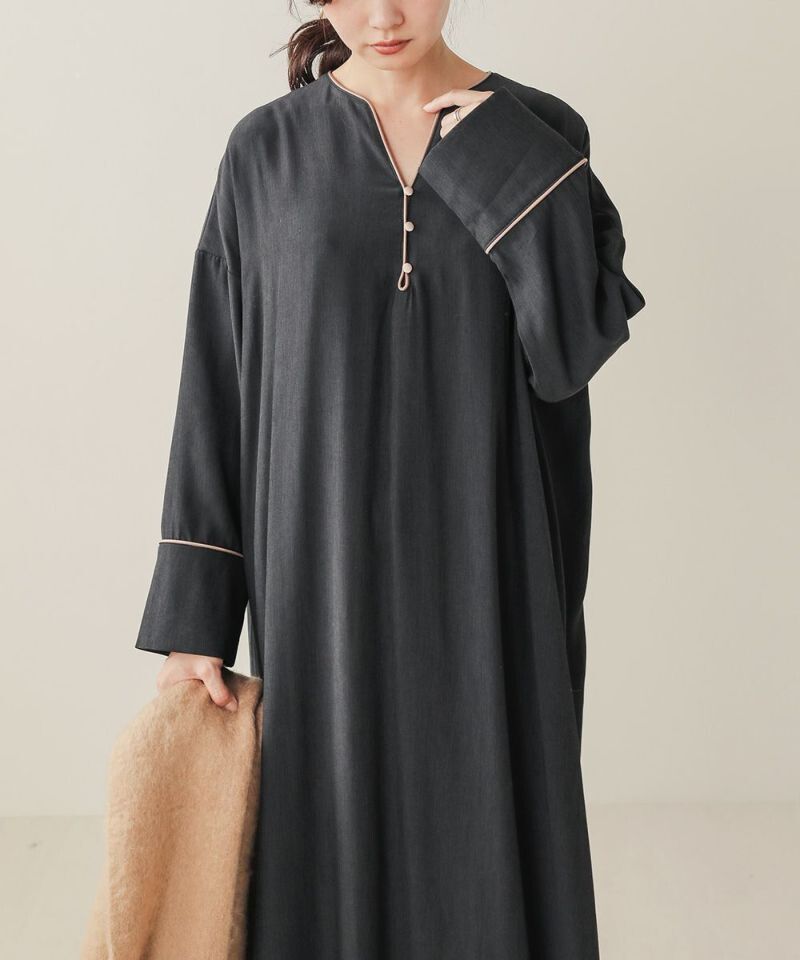 日本 Bou Jeloud - 小V領修身雪紡長袖洋裝-素面杏