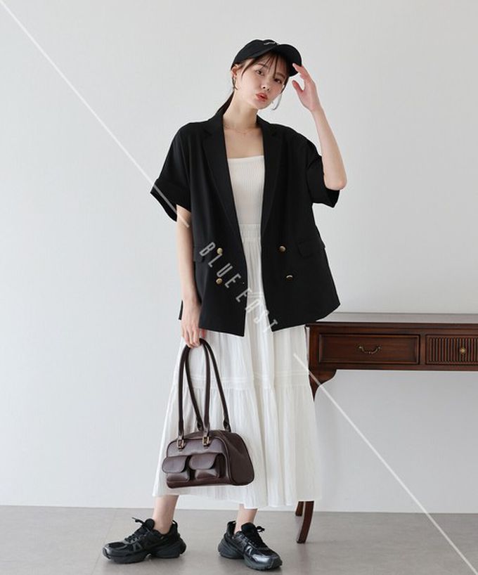 日本 BLUE EAST - 亞麻感氣質金釦短袖西裝外套-黑