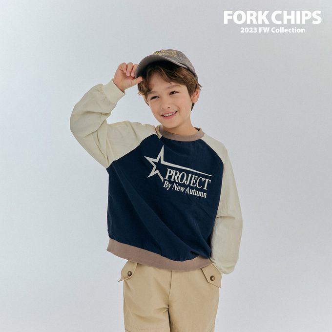 韓國 FORK CHIPS - 刺繡文字拼色長袖大學T-深藍