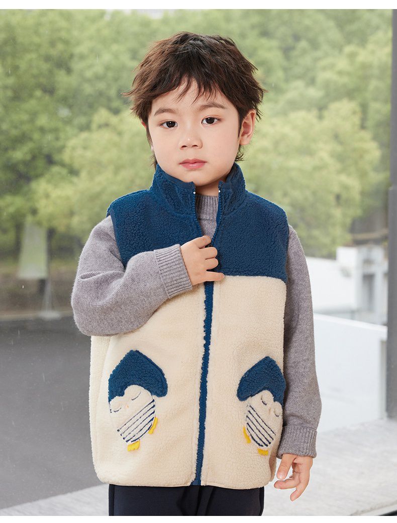 搖粒絨保暖兒童背心-企鵝口袋-杏+藍