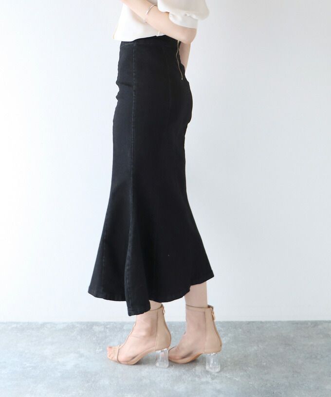 日本 BLUE EAST - 質感丹寧修身魚尾裙-深藍