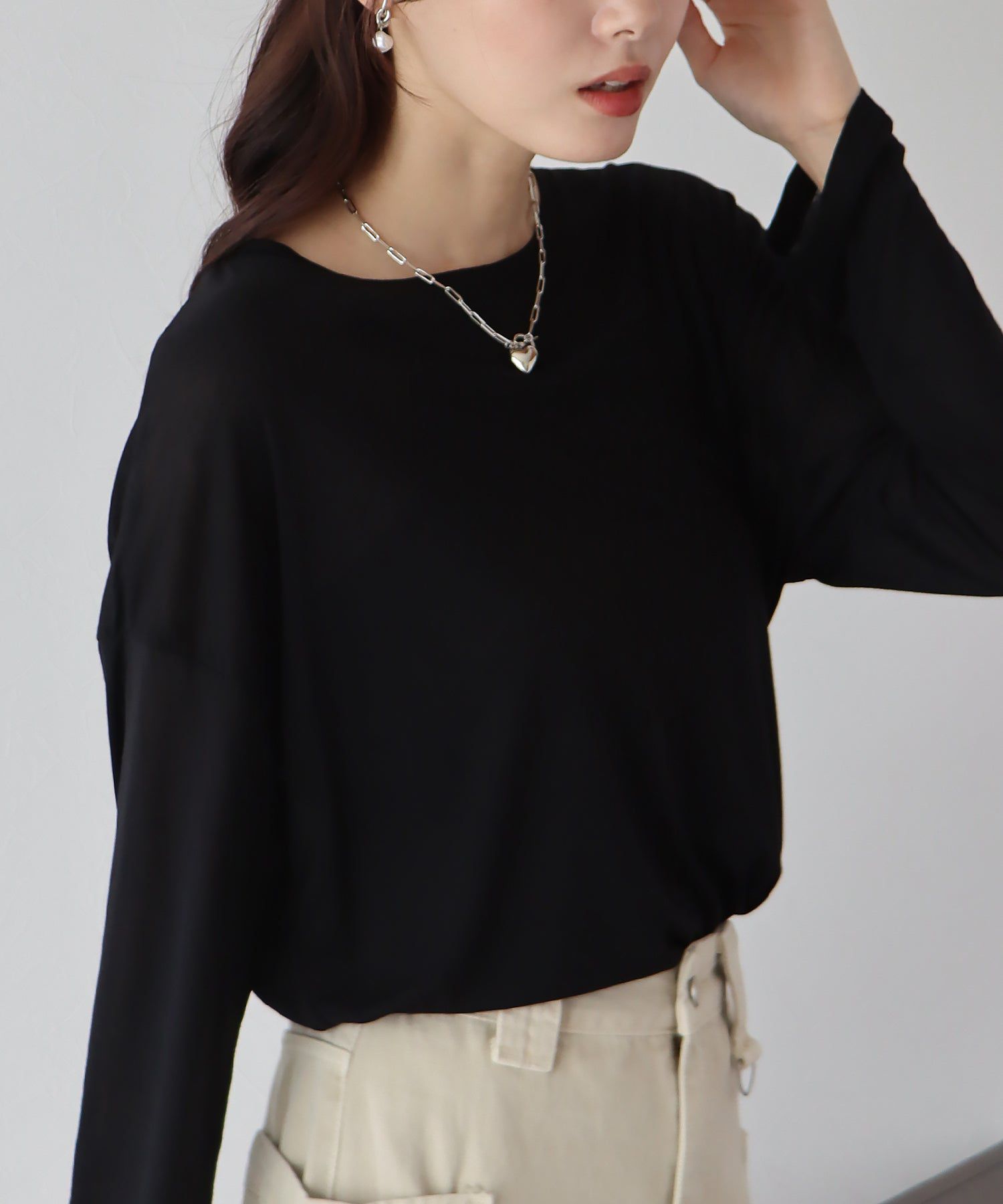 日本 BLUE EAST - 柔軟薄透落肩長袖上衣-粉