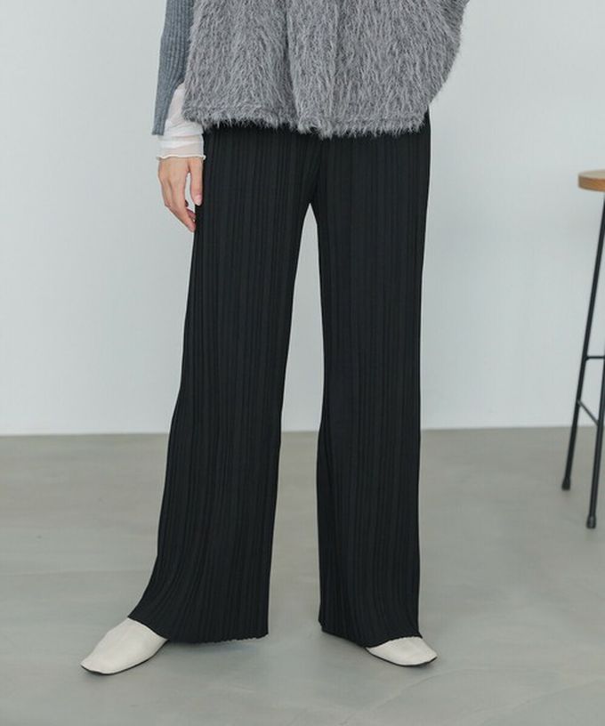 日本 Bab - 光澤修身細百褶舒適長褲-黑