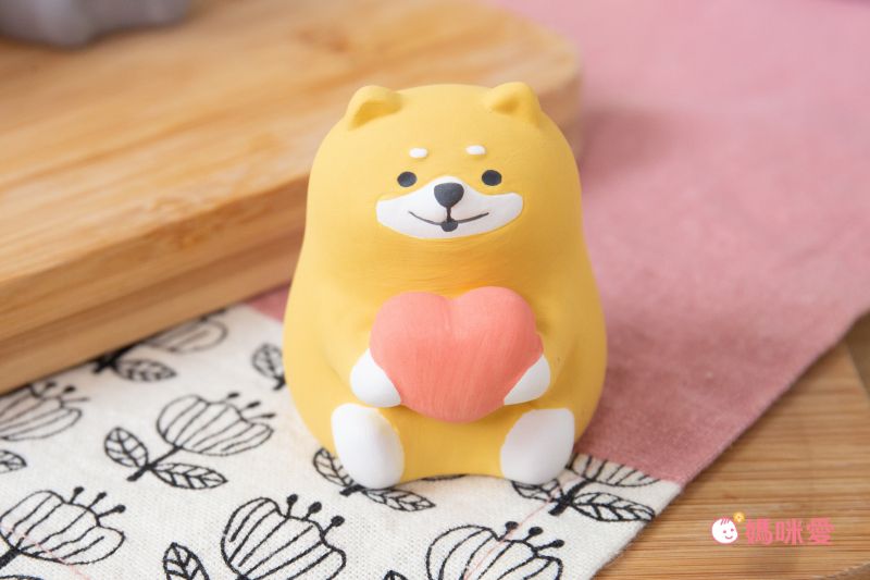 日本 DECOLE - 療癒精油陶土擴香石小公仔擺飾-風水運勢款-全體運 (約4.8x5.2x5.6cm)