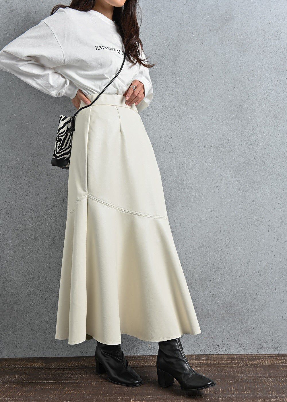 日本 ELENCARE DUE - 魚尾造型皮質長裙-米