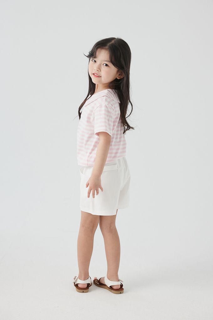 韓國 Coco Bang - 鬆緊腰裝飾釦抓褶短褲-深藍