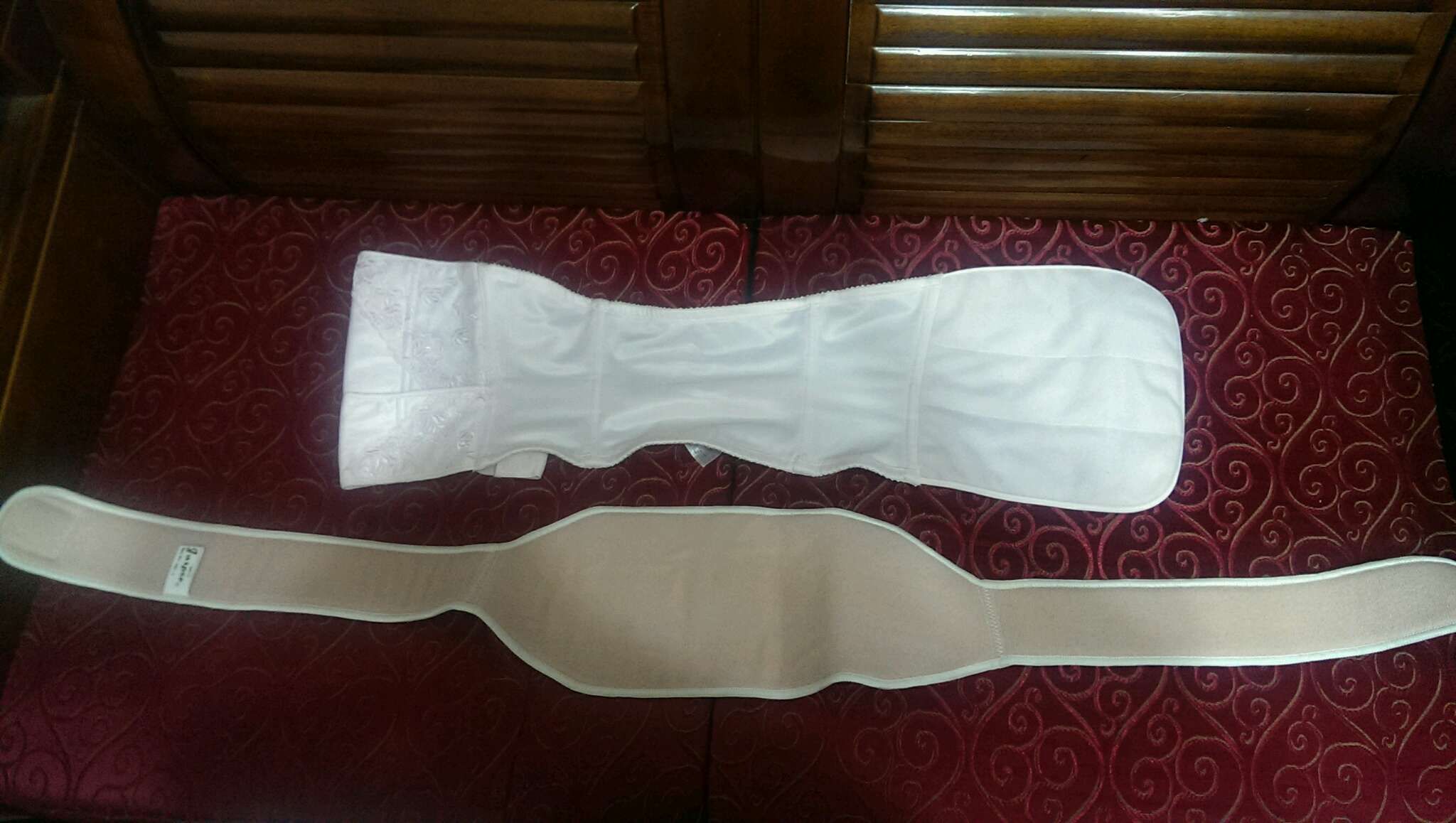 售托腹帶跟產後束腹帶L