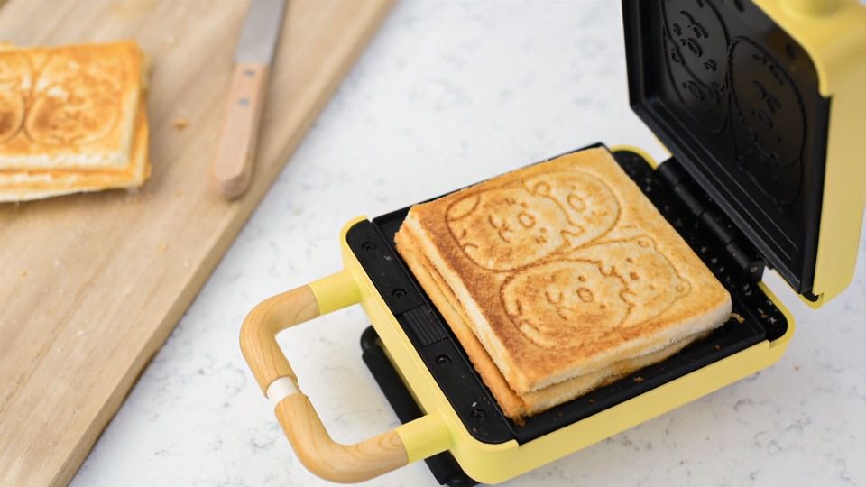 AIRMATE 艾美特 - 多功能熱壓吐司點心機-角落小夥伴(薄荷綠)-獨家免運組-加贈日本Sudo砂糖無添加果醬(草莓415g)*1+日本北海道鬆餅粉(原味)*1