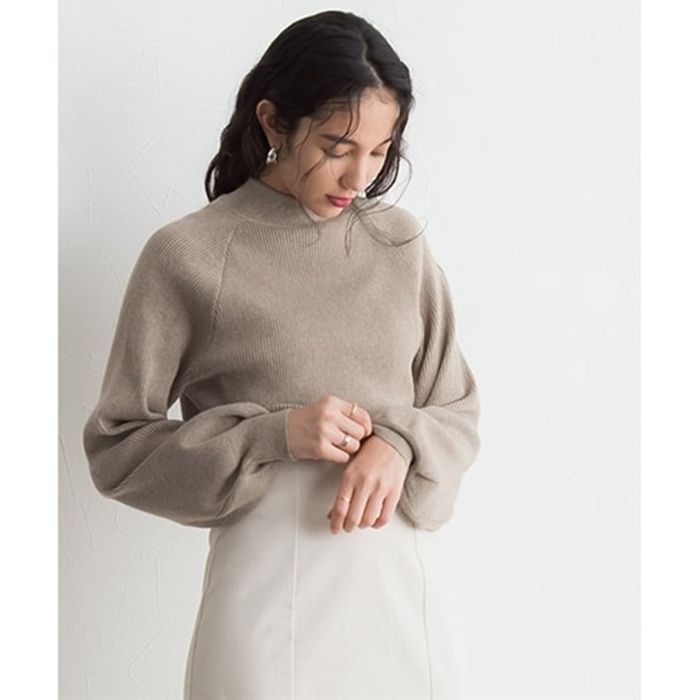 日本 BELLUNA - 優雅後扭結綁帶針織上衣-深可可