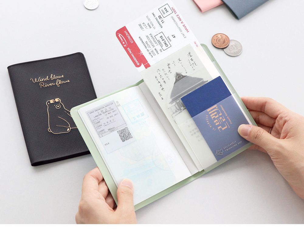 韓國 Conitale - 質感護照套-奶油白 (13.5X9.7cm)