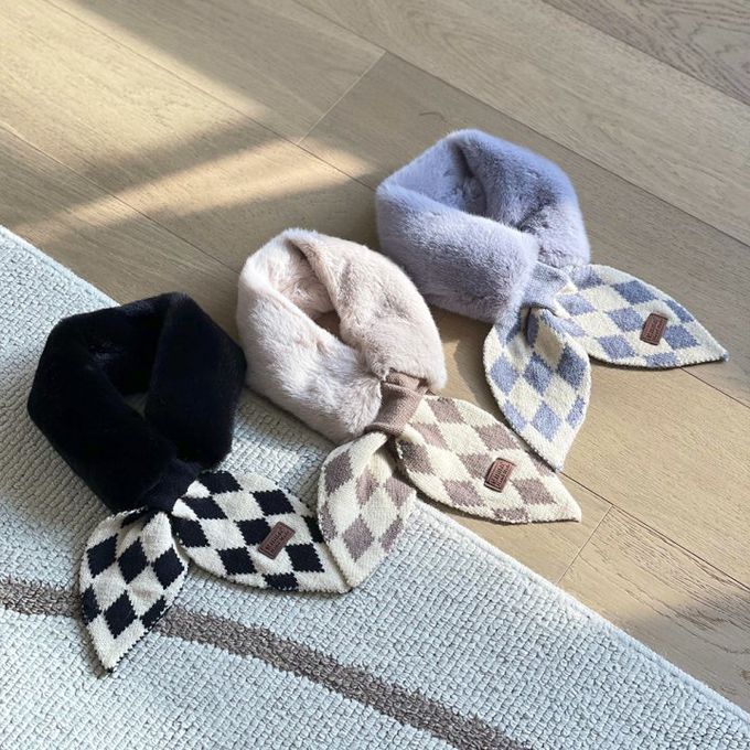 韓國 MAY - 柔軟細絨毛穿洞式圍巾-菱格紋-灰咖