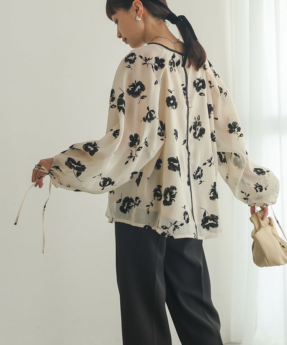 日本 Bab - 緹花透感泡泡長袖上衣-黑