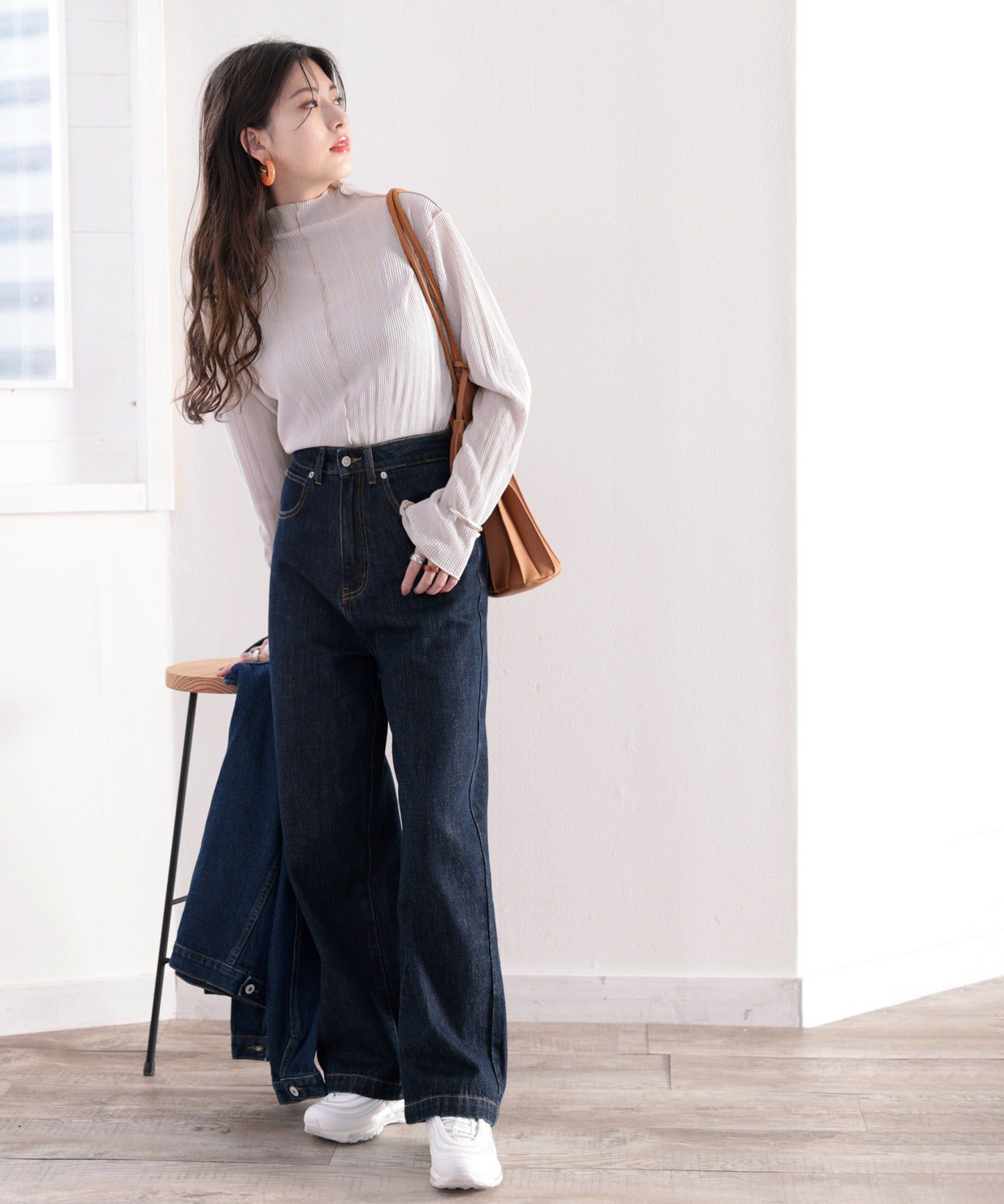 日本 Classical Elf - 光澤感木耳邊薄長袖上衣-酪梨綠