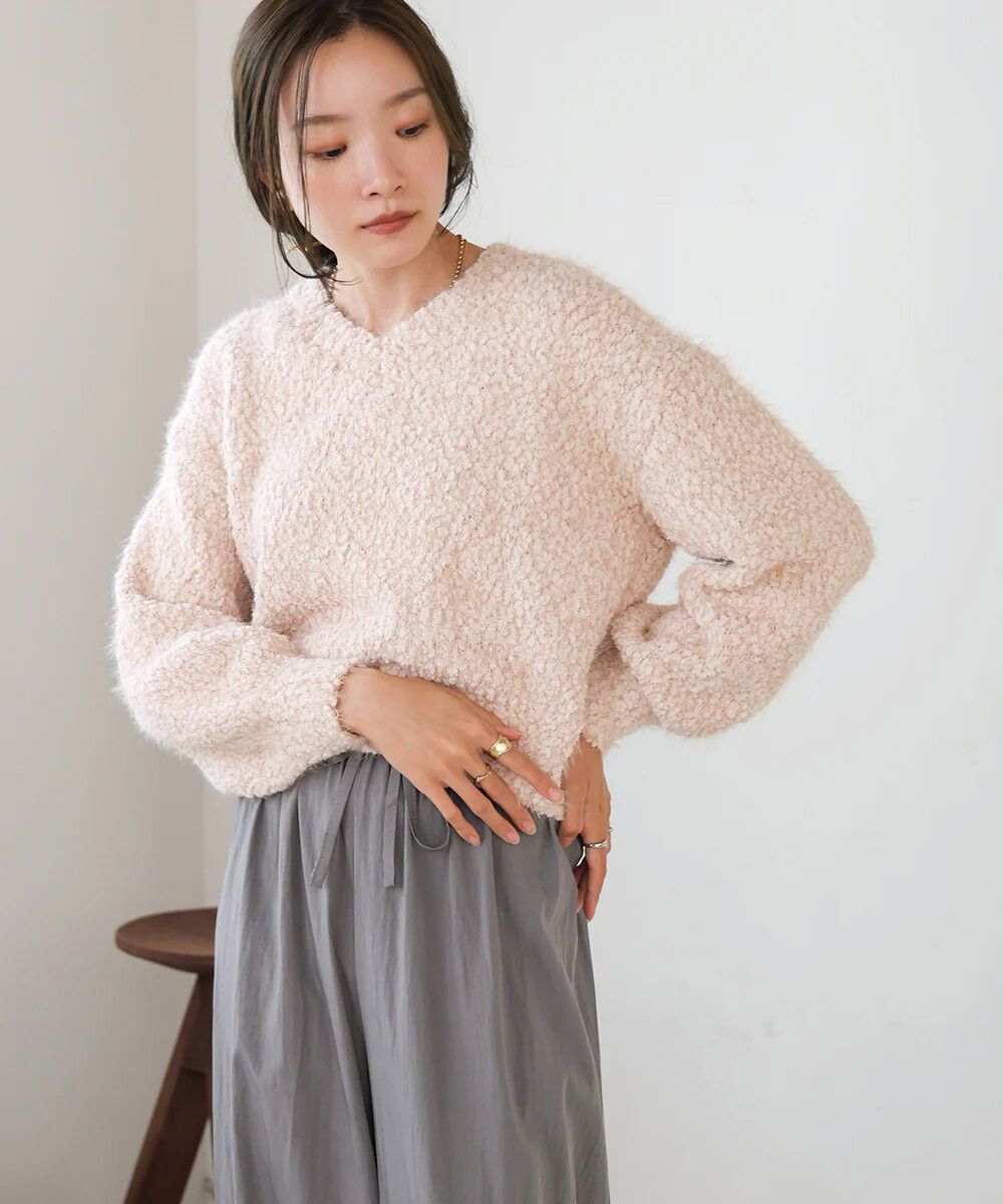 日本 Bab - 柔軟蓬鬆毛毛V領針織上衣-藍