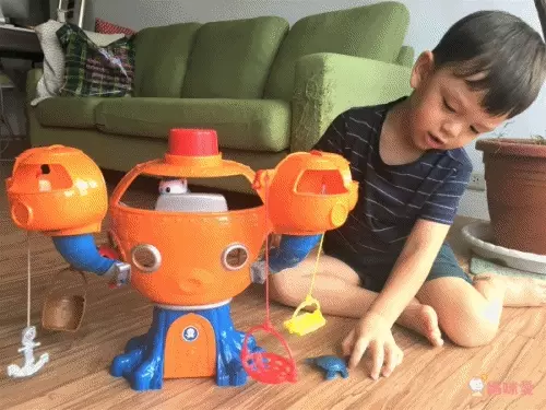 夏天最嗨洗澡玩具 ✕ 艦艇套裝！ ❤【海底小縱隊】模擬救援戲水～好禮三重送