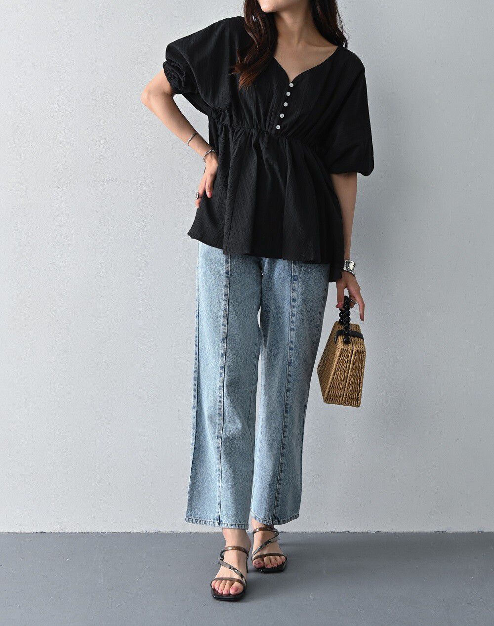 日本 ELENCARE DUE - 純棉 浪漫V領縮腰五分袖上衣-綠