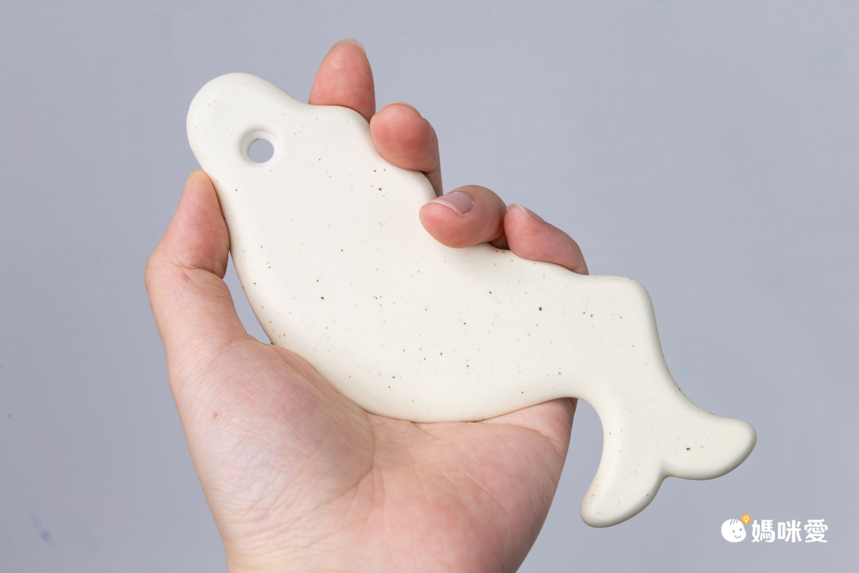 韓國 EDVIEW - 全身適用手工舒壓陶瓷刮痧板-白色海豚-1入-直播專屬