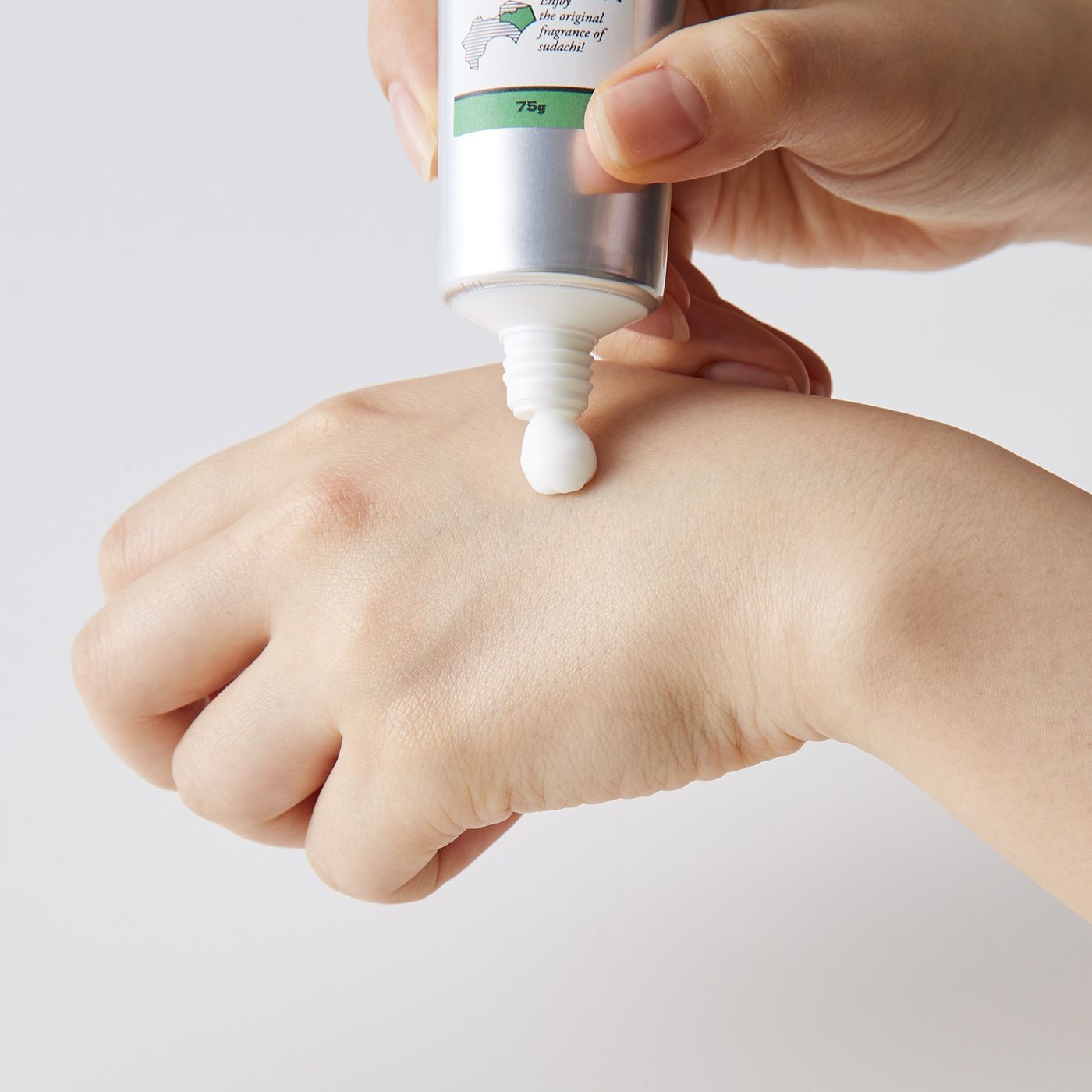 【日本製】d-aroma天然精油滋潤護手霜♡日本精油第一品牌