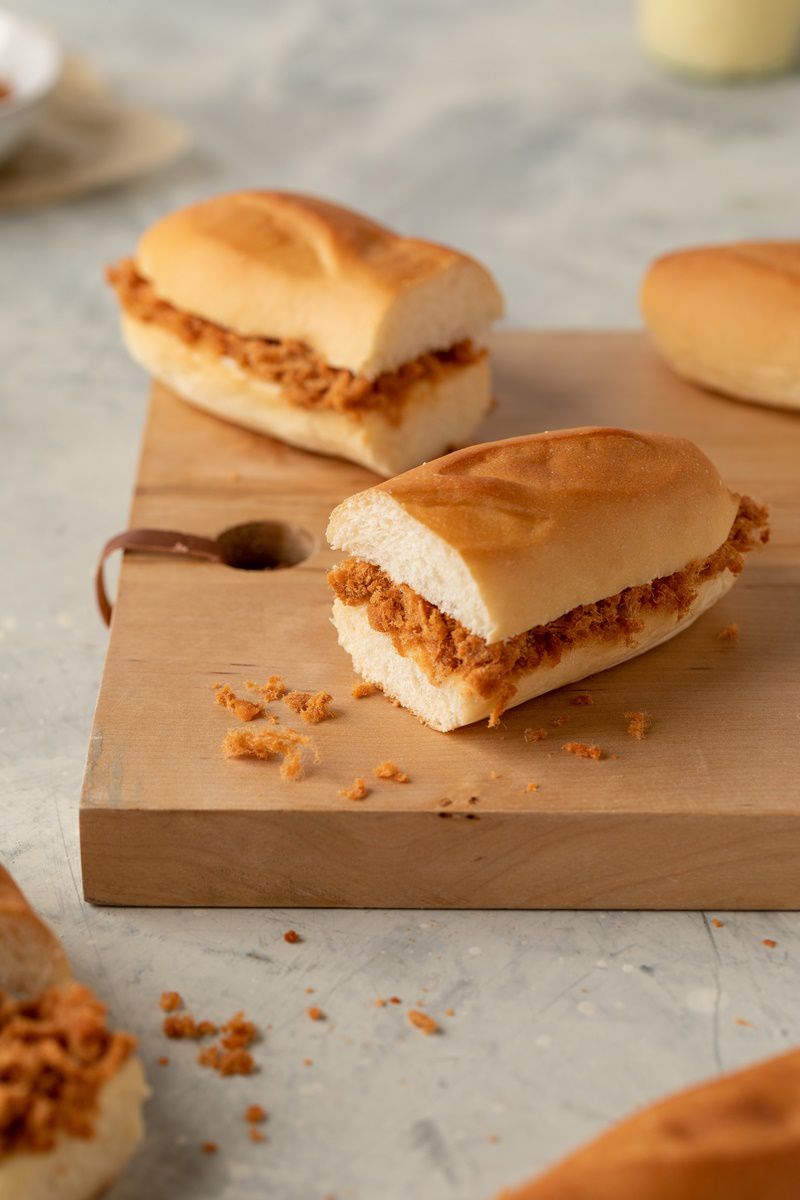 Candy Wedding - 北海道牛奶雪藏麵包-熱銷10入組 (純粹愛奶油*2/奶油加脆脆*2/奶油迷肉鬆*2/太妃吃果果*2/芝麻戀核果*2)