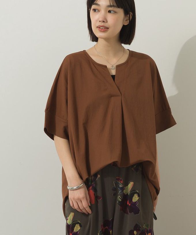 日本 Sans Souci 34+ - 接觸涼感 鑰匙領五分袖上衣-圓點-黑