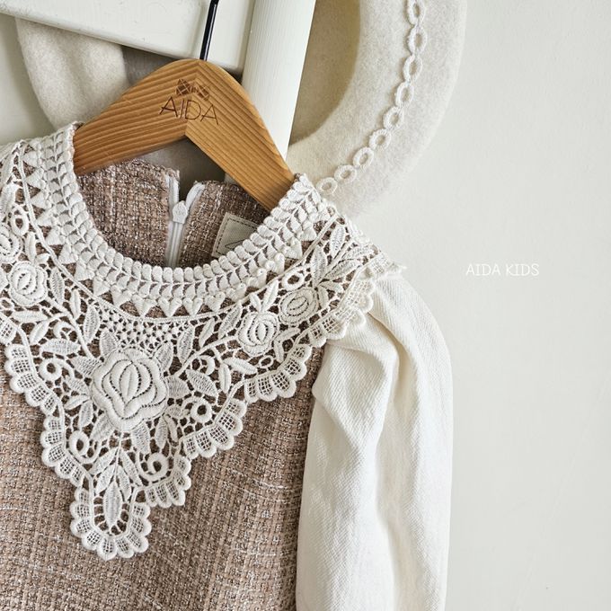 韓國 AIDA - 鏤空雕花編織拼接長袖洋裝-奶茶