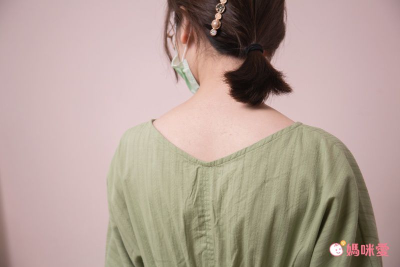 日本 ELENCARE DUE - 滿版圖騰綁帶長褲-白底