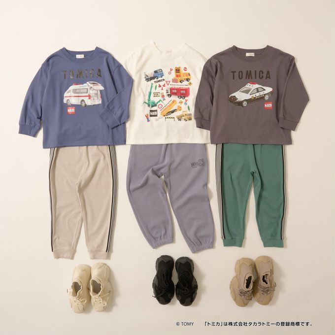 日本 b-ROOM - 限量聯名 印花長袖上衣-TOMICA救護車-銀灰