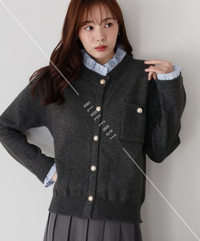 日本 BLUE EAST - 甜心假二件荷葉領金扣開襟衫-深咖啡 (M)